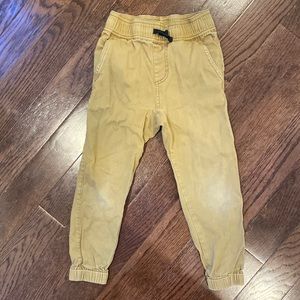 Tucker + Tate jogger pants in clay size 4